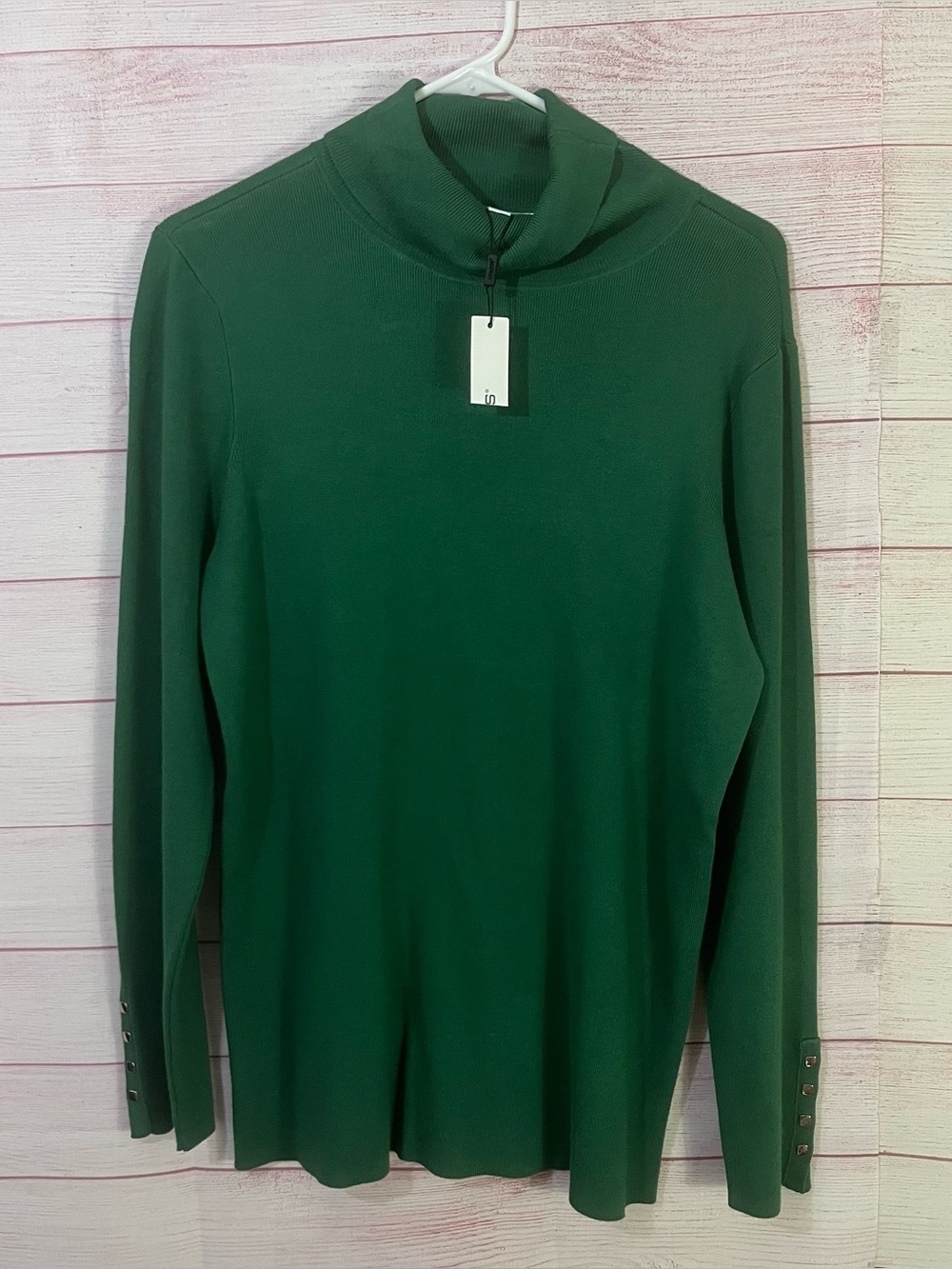 Chico’s NEW Green Long Sleeve Turtleneck Stud Detail Sleeve Size 2 | Large